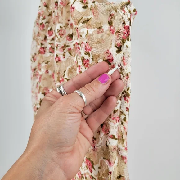 SAGE THE LABEL Four Letters Floral Lace Midi Dress Cream - Picture 9 of 16